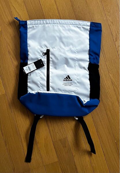 新品タグ付き adidas クラッシックトップジップ バックパック FT8756 ホワイト/ブルー
