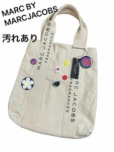 《MARC BY MARCJACOBS》缶バッジ付き キャンパス地 トートバッグ