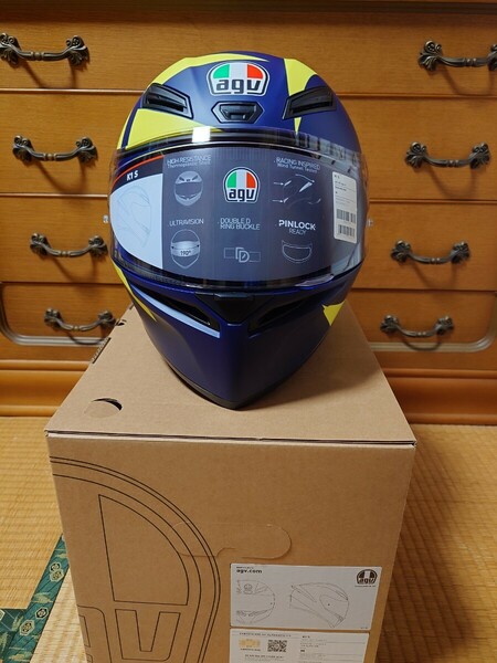 agv K1S SOLELUNA 2018年 ロッシレプリカMサイズ・アジアンフィット 