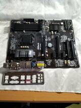 ★ASROCK Z87 Pro4 LGA1150 Z87 ATXマザ●マザーボード_画像1