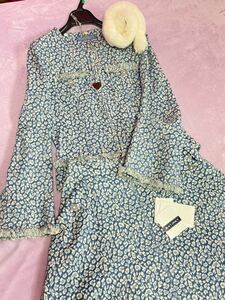 新品エムズグレイシー☆デニムツーピースセットアップ☆レトロなお花ボタンのジャケットとおリボン付きスカート