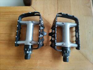 SHIMANO　シマノ　DEORE　XT　PD-M735中古