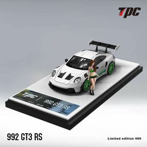 1/64 TPC ポルシェ 992 GT3 RS 白緑　フィギュア付き