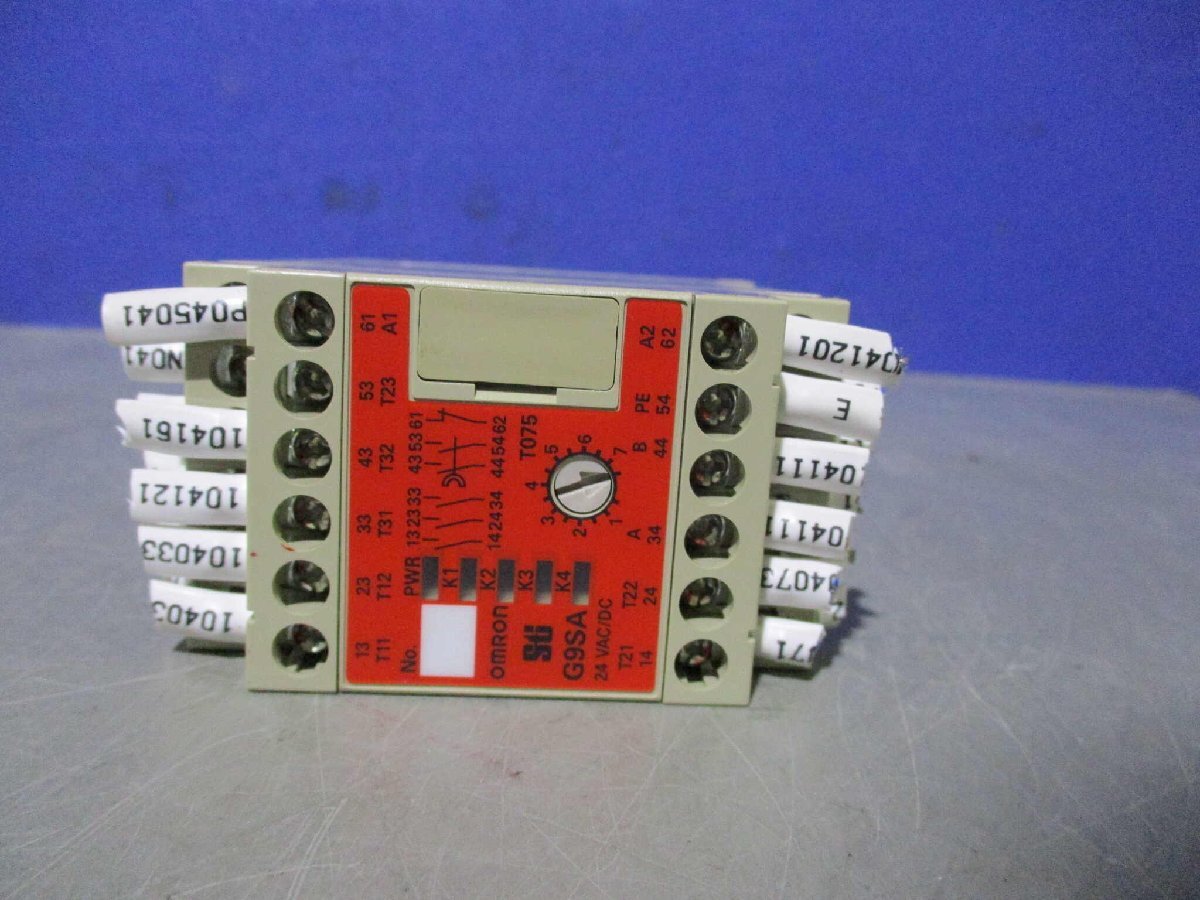 中古 OMRON SAFETY RELAY G9SA-321-T075 24VAC/DC 3個(JBZR60524B118) 中古 OMRON SAFETY RELAY G9SA-321-T075 24VAC/DC 3個(JBZR60524B118)