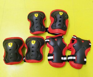 T-003 FERRARI Ferrari детский skate протектор комплект M размер черный чёрный Kids для 