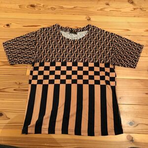 FENDI 半袖Tシャツ　レディース