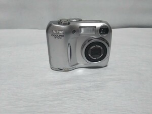 Nikon　デジタルカメラ　COOLPIX 3100　ジャンク