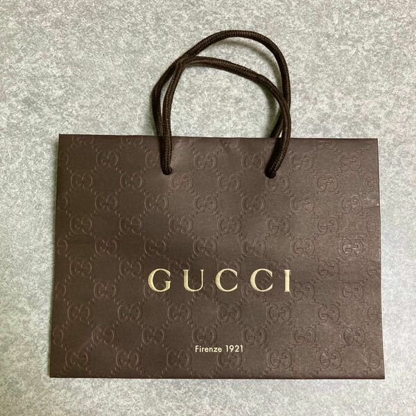 GUCCI グッチ　ショップ袋　ショッパー　紙袋