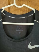 ナイキ NIKE DRI-FIT ランニングシャツ マイラー タンクトップ ノースリーブ メンズ ブラック Mサイズ_画像8