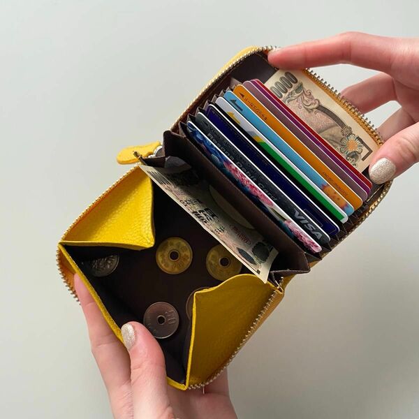 本革カードケース　コインケース付き　イエロー黄　小銭入れミニ財布　コンパクト財布　じゃばら　スキミング対応新品　送料無料