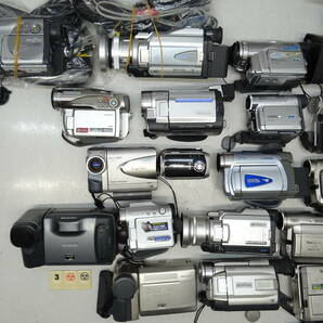 M300E ビデオカメラ ２３台 SONY DSR-PD150 DCR-TRV20 PANASONIC GS70 50 Victor HITACHI SHARP デジタル DVD SD HDD ３CCD 等 ジャンクの画像2