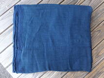 蚊帳に使われていた柔らかな手触りの青系薄手藍木綿古布・5幅繋ぎ・184×164㌢・重330g・リメイク素材_画像9