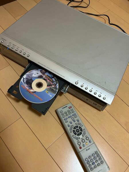 東芝 RD-XS32 HDD/DVDビデオレコーダー