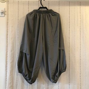 【一度のみ着用】MAITREYA369 サルエルパンツ　カーキ M〜L