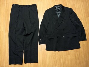 日本製　礼服　喪服　上下セット　スーツ　ダブル　黒　ウール　一回だけ使用　コナカ　ウエスト調節可能　Lぐらい　冠婚葬祭
