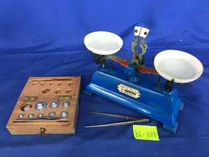 *56-035* weighing scale . island made . place Omega seal on plate weighing scale -ply . attaching total . measurement experiment science Showa Retro measuring instrument antique junk [80]