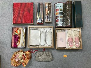 *35-017* kimono small articles set zori handbag Japanese clothes brush ornament obi obi obidome etc. together kimono Showa Retro Vintage [140]