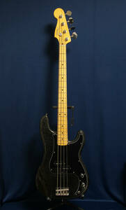 美品　Fender / J Precision Bass Maple Fingerboard Black Gold
