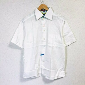 H8088dE 日本製 LOUIS&CLERK ルイス＆クラーク 半袖シャツ ホワイト メンズ サイズL.Large (L～XL位) 刺繍シャツ 蝶々 花柄 オシャレ