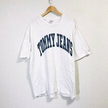 H8025dL TOMMY JEANS トミージーンズ サイズXL 半袖Tシャツ クルーネックTシャツ ホワイト 白 ロゴプリント 大きいサイズ 綿100% メンズ_画像1