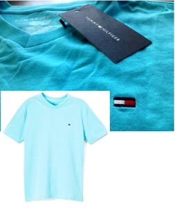 【既決USA】トミーヒルフィガー ★ TOMMY HILFIGER@完売胸元刺繍【Tommy Flag】ロゴ入半袖Tシャツ【TH Logo V-neck Tee】Light Blue @S