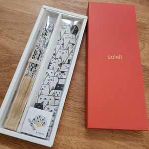 母の日　soleil　新品　扇子 　モノクロ　ネコ　猫だらけ　