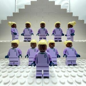 B4　レゴミニフィグ　40634 フィールドのヒーローたち 紫服金髪キーパー　10個セット　新品未使用　LEGO社純正品