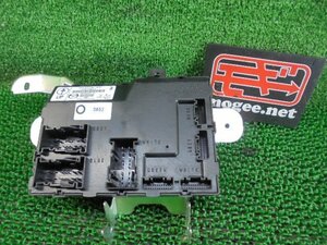 4EK1125LO3 ) マツダ デミオ DE3FS 純正BCMコンピューター　D652-67560-E