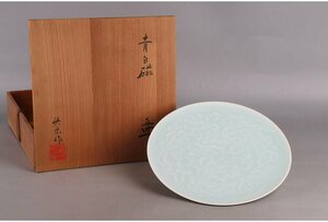 [URA].book@.. work / blue white porcelain flower writing circle plate /W25.4cm/ also box /9-5-29 ( search ) antique / tableware / Japanese-style tableware / plate / ornament plate / sashimi plate 