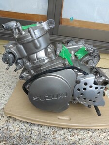スズキ　TS125R　エンジン　