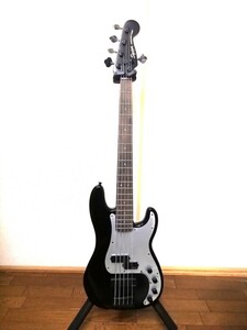 【送料無料】【ほぼ未使用】Squier by Fender Active Precision Bass　5弦　アクティブ　プレシジョンベース　スクワイヤー　フェンダー