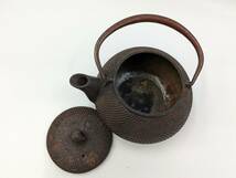 1000円～【自宅保管品】★鉄釜 茶釜 炉釜 鉄瓶 茶道具★骨董 風炉釜 風炉 風呂 銅蓋煎茶道具 昭和 レトロ 刻印あり_画像4