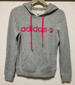 adidasレディースパーカー