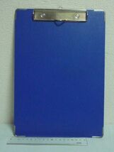 カラー用箋挟 A4タテ ブルー ★ 1個 セキセイ クリップボード 紙挟み ペーパーホルダー 表面にレザーペーパー貼りをしたカラフルな用箋挟_画像1