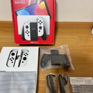 Nintendo Switch 有機ELモデル ホワイト(桃鉄ワールド付)