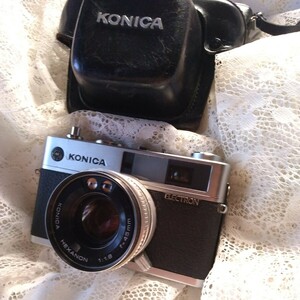 激レア　ビンテージ　コニカ　一眼レフカメラ　シャッター切れます　KONICA ELECTRON レンズ HEXANON 1:1,8 45ミリ　激安