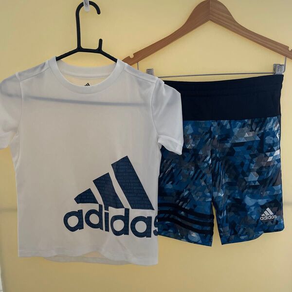 adidas Tシャツ ハーフパンツ　120,130