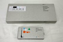 ★中古品★ Teenage Engineering OP-1 小型シンセサイザー TE002 [アクセサリーキット付き] （12524051107207MI）_画像7