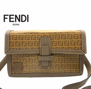 FENDI フェンディ　ショルダーバッグ　レディース　ズッカ柄　お洒落　希少