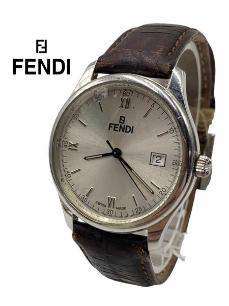 FENDI フェンディ　腕時計　メンズ　シルバー　お洒落　210G ブランド