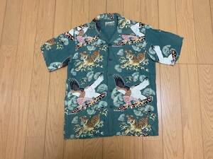  Fellows PHERROW*S mahi mahi rider peace pattern aloha shirt M size .. hawk 