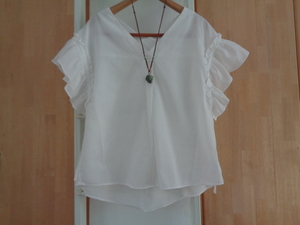  adult pretty! frill sleeve design blouse white free beautiful goods (^^!