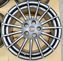 【美品】スバル WRX STI 純正 オプション 18インチ 8.5J ホイール 4本セット ブレンボ対応　レヴォーグ GVB VAB GRB GVF GDB 114.3_画像2