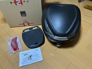 GIVI B330 NT2D モノロックケース 33L ＋おまけ