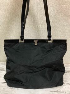 中古品　PRADA プラダ　ナイロン　黒　ショルダーバッグ