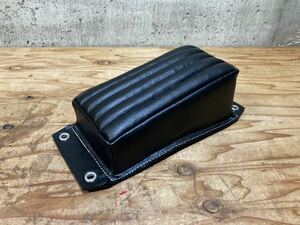 Pillion Pad Made in Japan BK Brandnew Triumph 883 Tuck&Roll Panhead Shovel Knuckle Harley Chopper SR