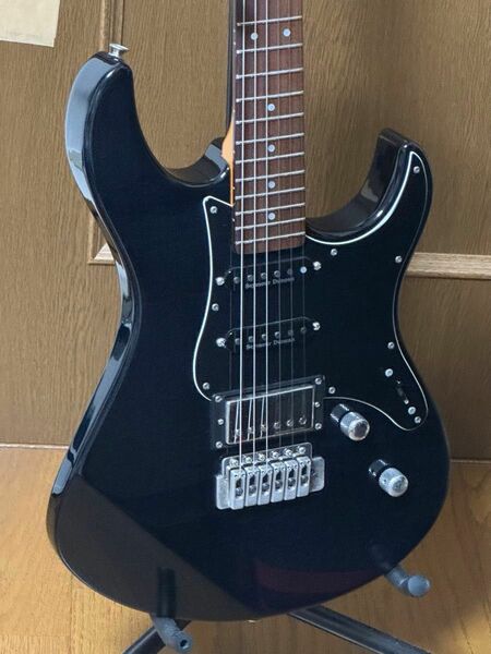 ・YAMAHA PACIFICA612VIIFM TBL(トランスルーセントブラック) 【ソフトケース付き】他付属品付き