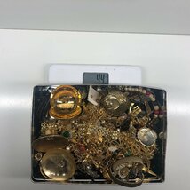 1円スタート!メッキ アクセサリーおまとめ 総重量約4ｋｇ 大量 リング ネックレス カフス タイピン ブローチ イミテーション ジャンク 金杯_画像2