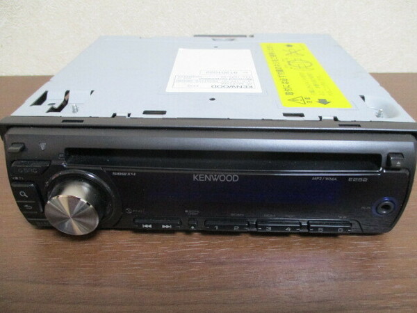 ☆中古品☆KENWOOD E252 カーオーディオ CDレシーバー 取扱説明書付き