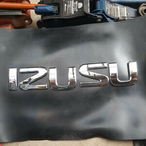 IsuzuEmblem